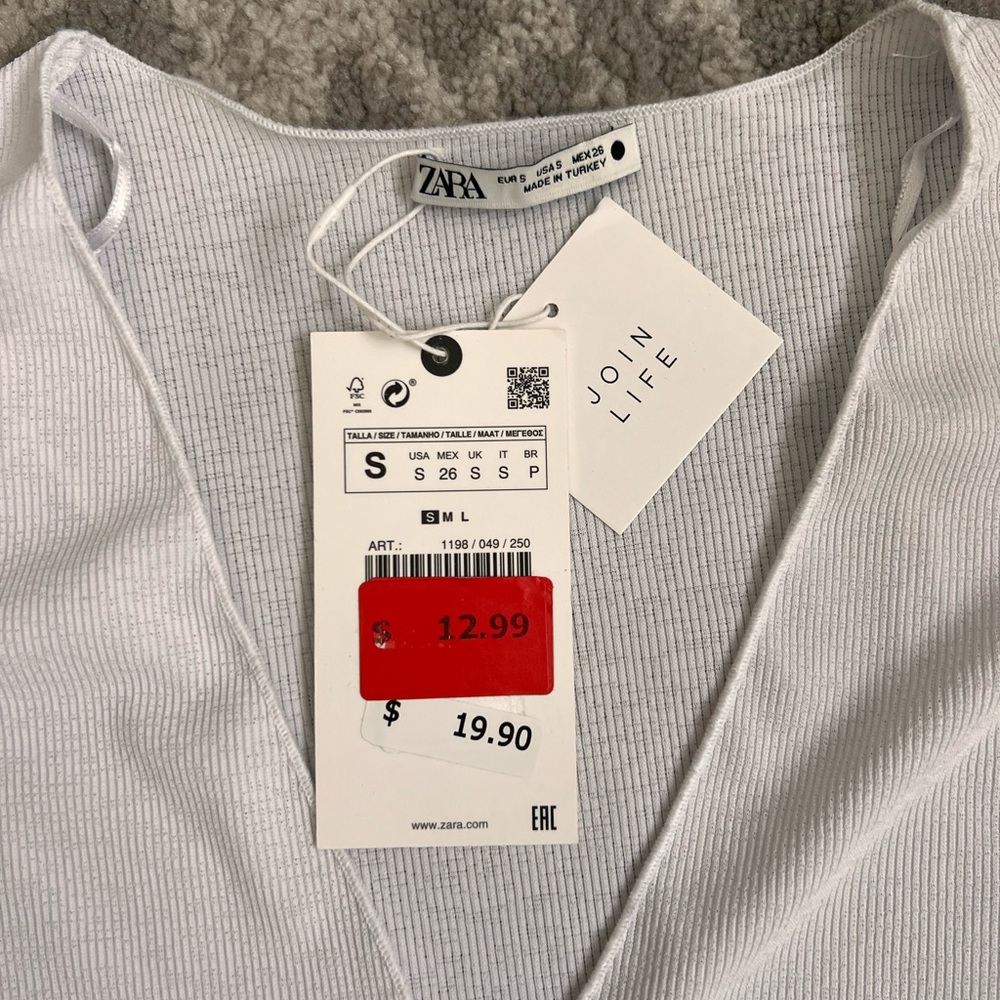 NWT White Zara Ribbed Top - Picture 2 of 2